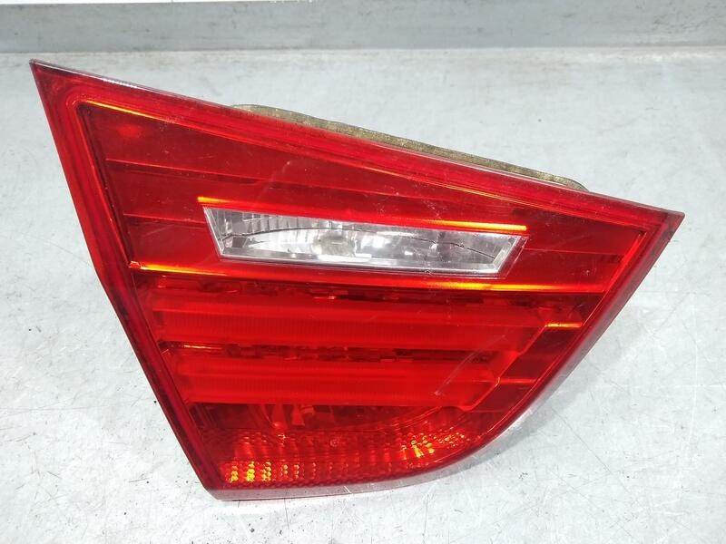 Recambio de piloto trasero izquierdo para bmw serie 3 berlina (e90) 318d referencia OEM IAM 63217289427  INTERIOR TOCADO