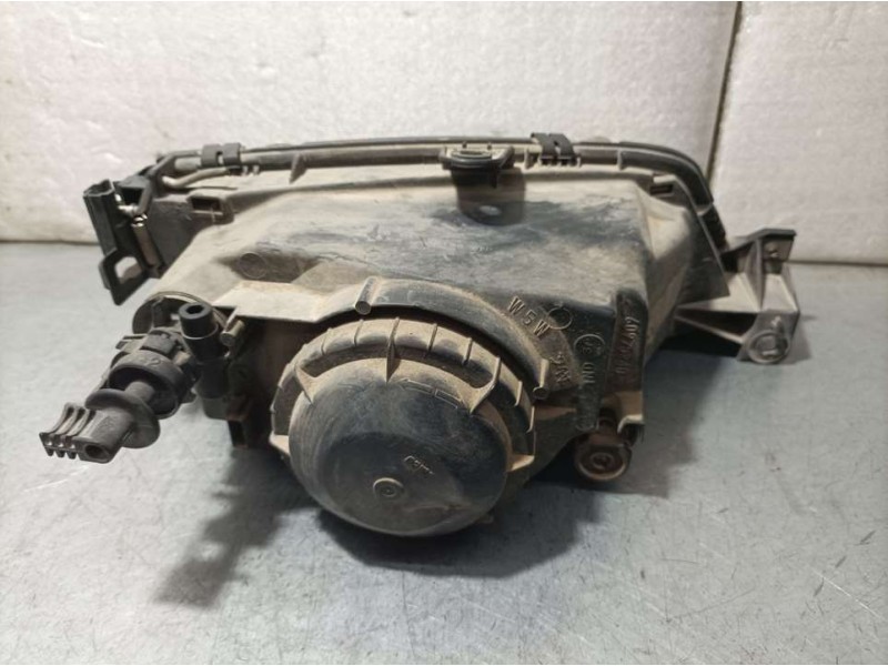 Recambio de faro izquierdo para peugeot 306 berlina 3/5 puertas (s1) xn referencia OEM IAM 6204K5  