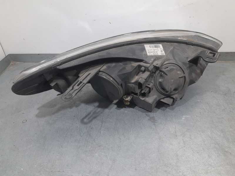 Recambio de faro izquierdo para renault fluence (l3_) 1.5 dci (l30b) referencia OEM IAM 260600078R  MAKO