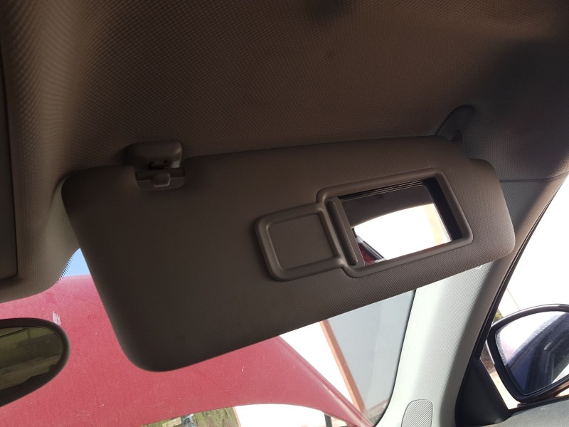 Recambio de parasol derecho para audi a1 sportback (8xa, 8xf) 1.6 tdi referencia OEM IAM 8K0857552AFEA7  