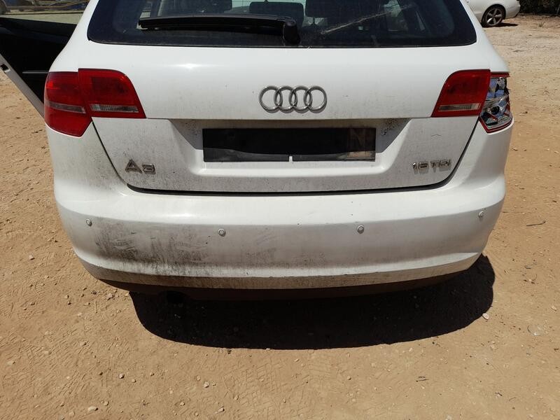 Recambio de paragolpes trasero para audi a3 (8p1) 1.6 tdi referencia OEM IAM 8P4807303GGRU  