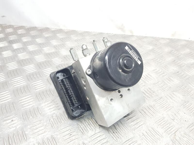 Recambio de abs para ssangyong rodius xdi referencia OEM IAM 4894021300  