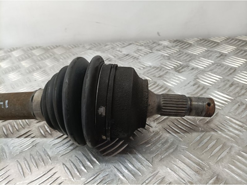 Recambio de transmision delantera derecha para peugeot 308 sw sport referencia OEM IAM 9661107480  FUELLE INTERIOR ROTO