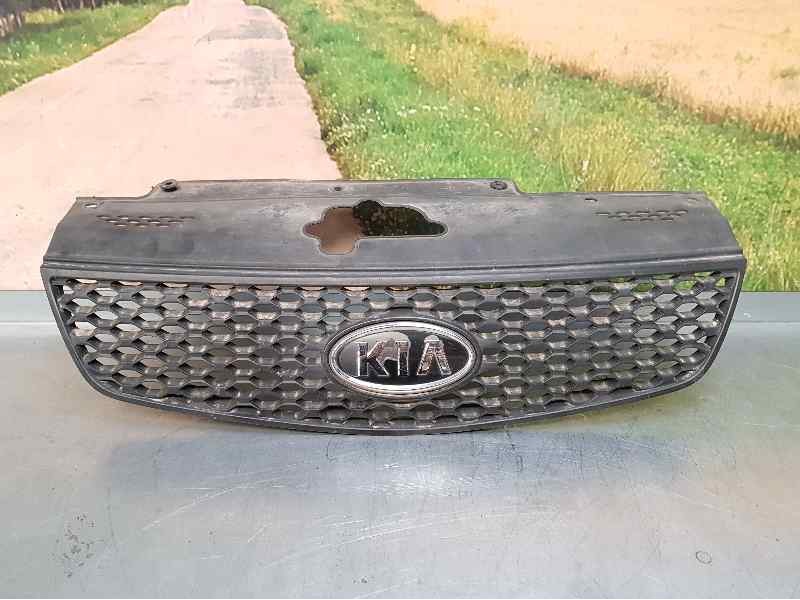Recambio de rejilla delantera para kia rio 1.4 ex1 referencia OEM IAM 863611G010  INSIGNIA PELADA