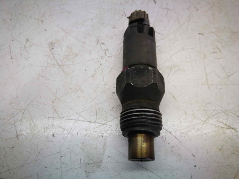 Recambio de inyector para renault clio ii fase i (b/cbo) 1.9 diesel referencia OEM IAM LCR6735404  LUCAS