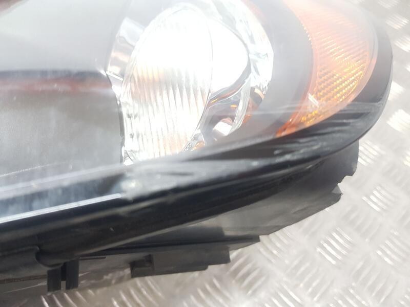 Recambio de faro izquierdo para volvo s40 berlina 1.6 kinetic referencia OEM IAM 30698873  TOCADO