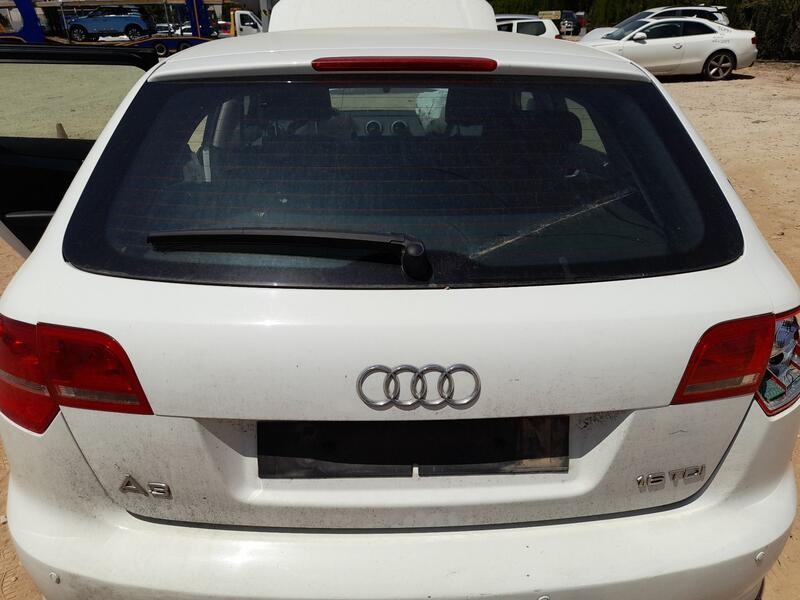 Recambio de porton trasero para audi a3 (8p1) 1.6 tdi referencia OEM IAM 8P4827023H  