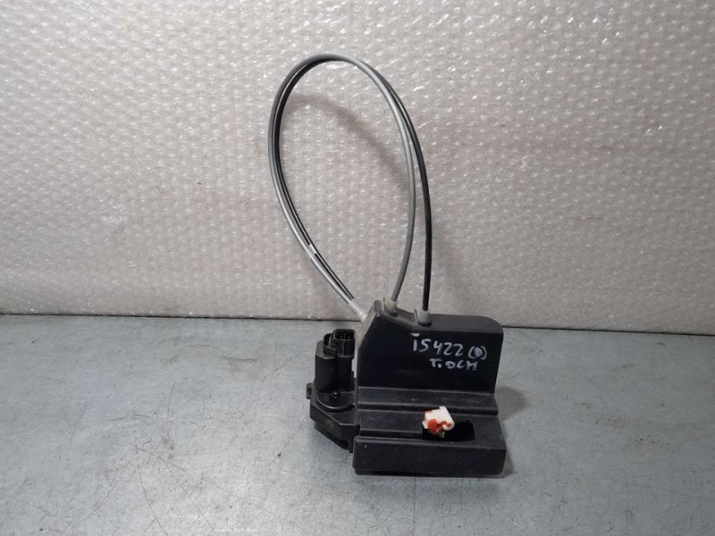 Recambio de cerradura puerta trasera derecha para ssangyong rodius xdi referencia OEM IAM 7132021004  5 PINES