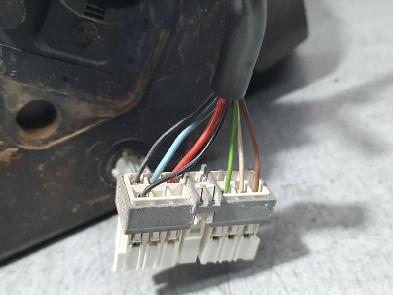 Recambio de retrovisor derecho para peugeot 406 berlina (s1/s2) sr pack referencia OEM IAM   ELECTRICO 7 CABLES