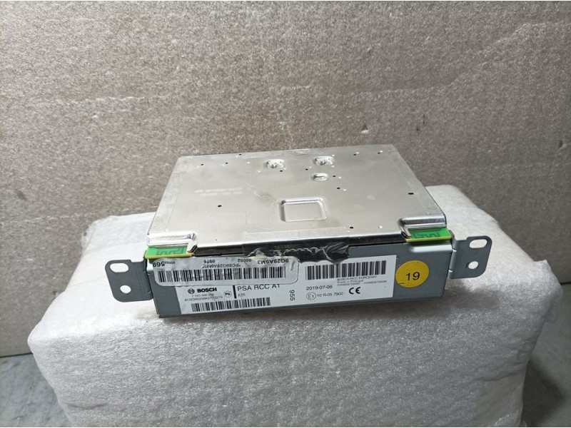 Recambio de sistema audio / radio para peugeot 2008 (--.2013) signature referencia OEM IAM 9828709080 7503900256 BOSCH