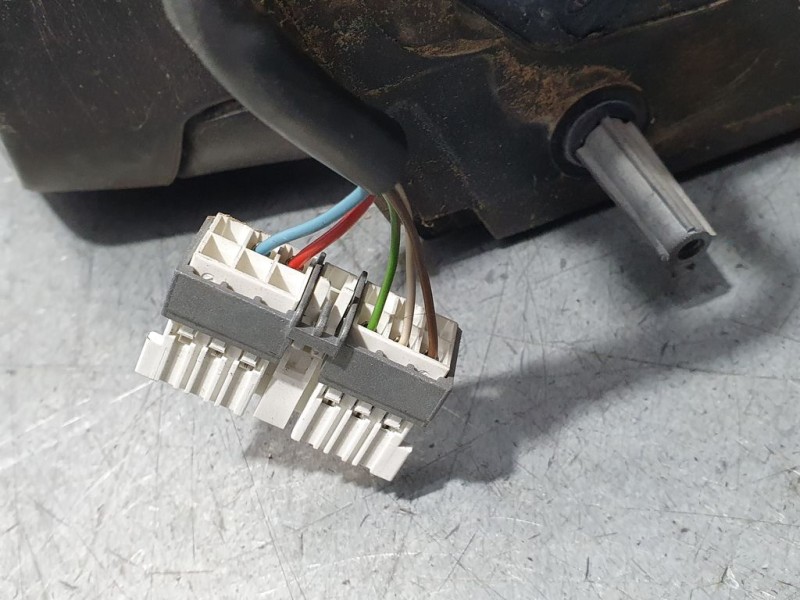 Recambio de retrovisor izquierdo para peugeot 406 berlina (s1/s2) sr pack referencia OEM IAM   ELECTRICO 5 CABLES