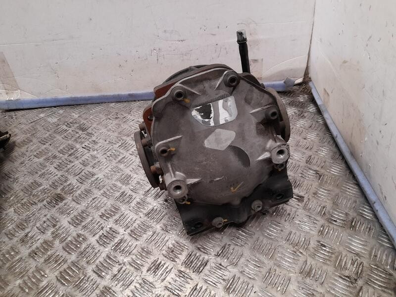 Recambio de diferencial trasero para ssangyong rodius xdi referencia OEM IAM R1513510405  