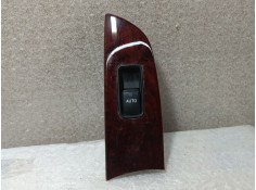 MANDO ELEVALUNAS TRASERO DERECHO 8403053020 