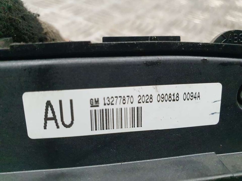 Recambio de mando calefaccion / aire acondicionado para opel insignia berlina essentia referencia OEM IAM 13277870  