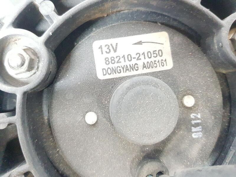 Recambio de electroventilador para ssangyong rodius xdi referencia OEM IAM 8821021050  
