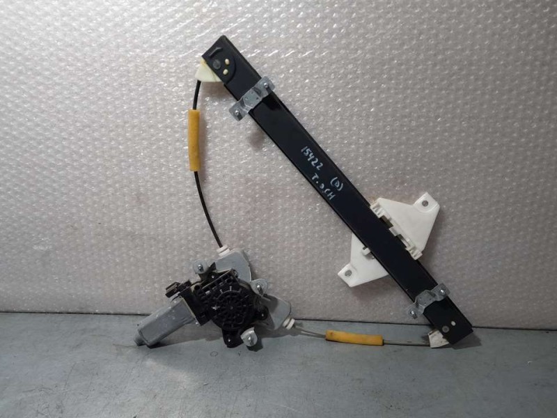 Recambio de elevalunas trasero derecho para ssangyong rodius xdi referencia OEM IAM 7334021001  ELECTRICO 2 PINES