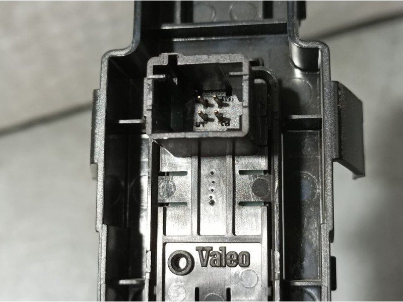 Recambio de mando elevalunas delantero derecho para peugeot expert kasten furgón l2h2 referencia OEM IAM   VALEO