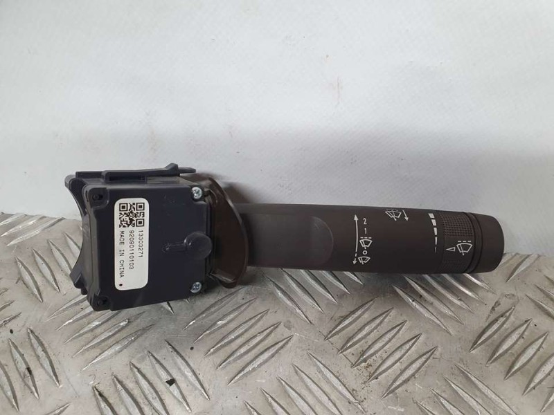 Recambio de mando limpia para opel insignia berlina essentia referencia OEM IAM 13303271 92090110103 