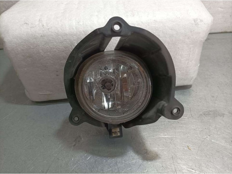 Recambio de faro antiniebla derecho para ssangyong rodius xdi referencia OEM IAM 1080702  