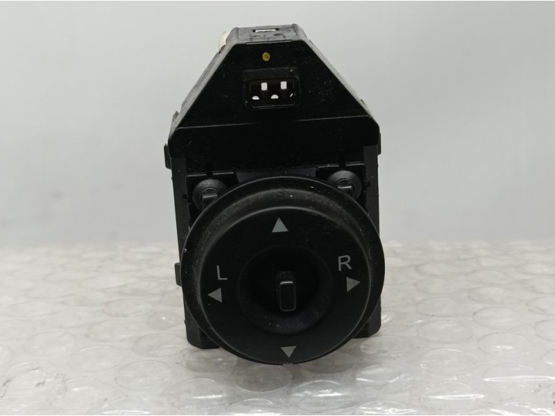 Recambio de mando retrovisor para kia pro_cee´d drive referencia OEM IAM 457480  