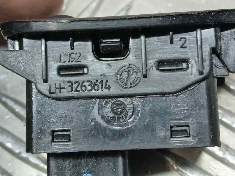 Recambio de mando retrovisor para fiat 500 cabrio (150) lounge referencia OEM IAM 735638270  