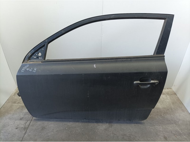 Recambio de puerta delantera izquierda para kia pro_cee´d drive referencia OEM IAM 760031H300  TOCADA