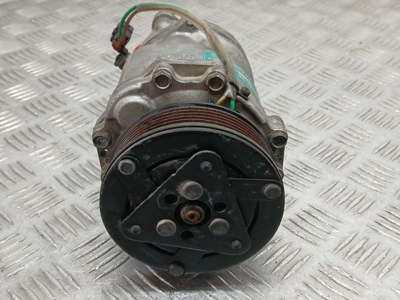 Recambio de compresor aire acondicionado para volkswagen polo berlina (6n2) trendline referencia OEM IAM 6N0820803B SD6V12 SANDE
