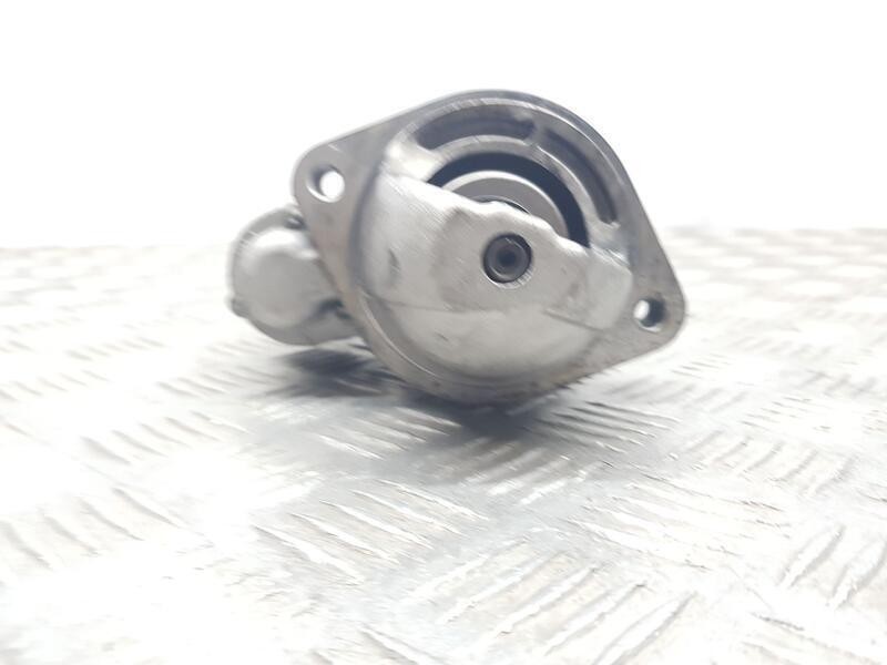 Recambio de motor arranque para ssangyong rodius xdi referencia OEM IAM 6611514101  