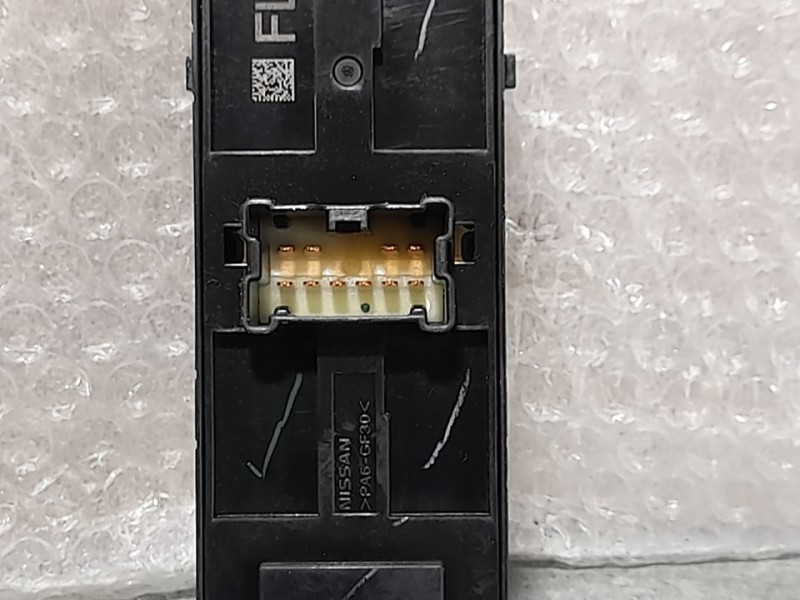 Recambio de mando elevalunas delantero izquierdo para nissan qashqai (j11) acenta referencia OEM IAM 254014EA1A  