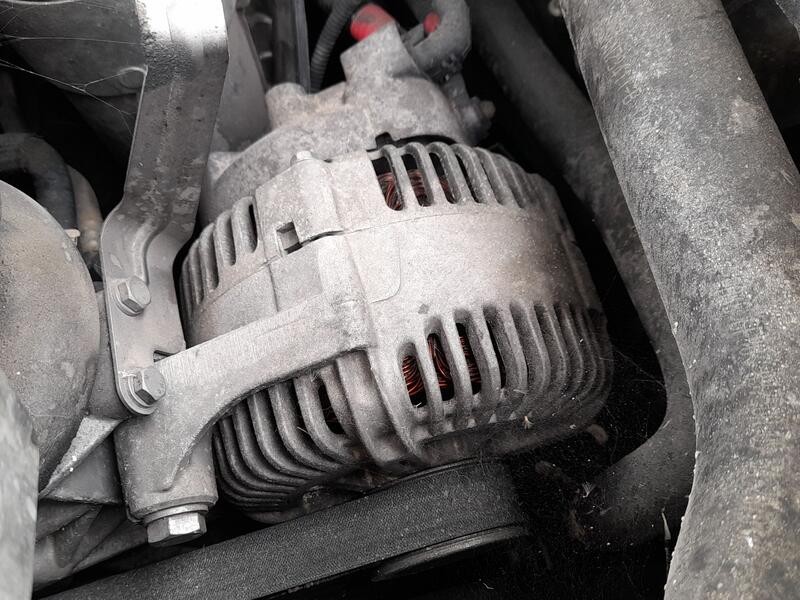 Recambio de alternador para bmw x5 (e70) 3.0 d referencia OEM IAM 12317801173  