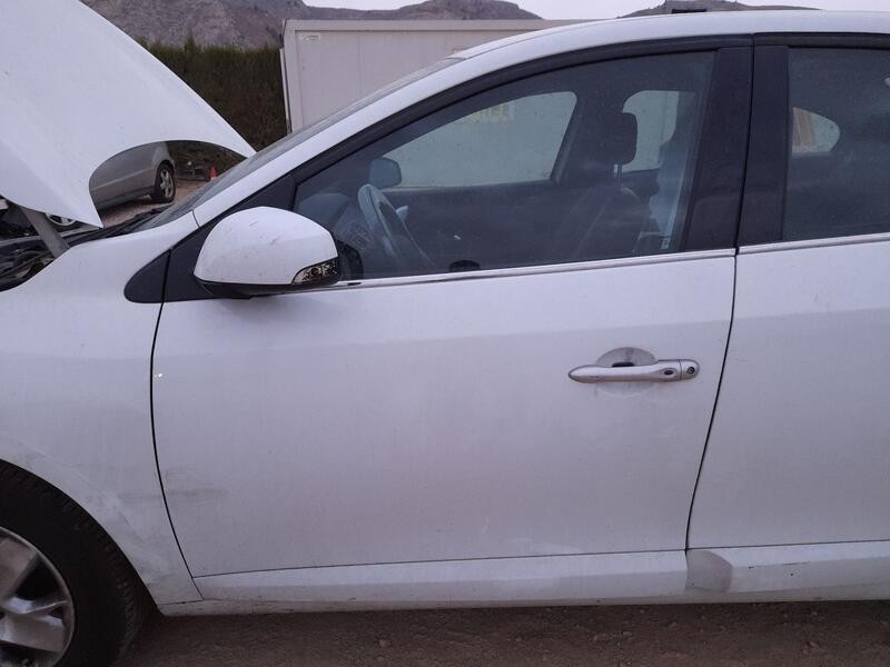 Recambio de puerta delantera izquierda para renault fluence (l3_) 1.5 dci (l30b) referencia OEM IAM 801015934R  
