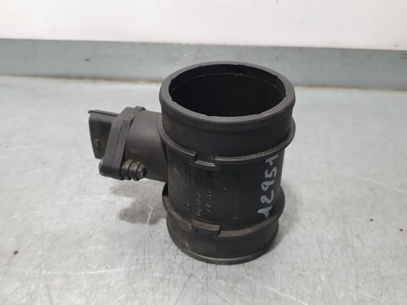 Recambio de caudalimetro para opel vectra b berlina básico (1999) referencia OEM IAM 281002180  BOSCH