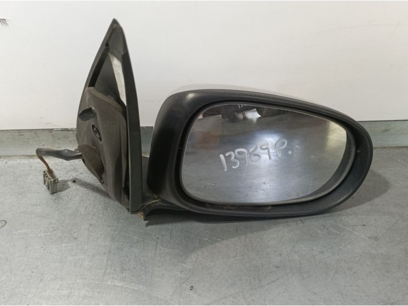 Recambio de retrovisor derecho para nissan almera (n16/e) acenta referencia OEM IAM K6301BN2MA  ELECTRICO/TOCADO 3 CABLES