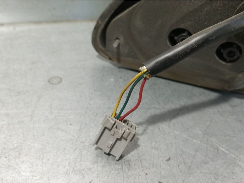 Recambio de retrovisor derecho para nissan almera (n16/e) acenta referencia OEM IAM K6301BN2MA  ELECTRICO/TOCADO 3 CABLES