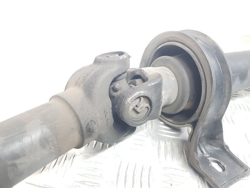 Recambio de transmision central para ssangyong rodius xdi referencia OEM IAM 3320021415 TRASERA 