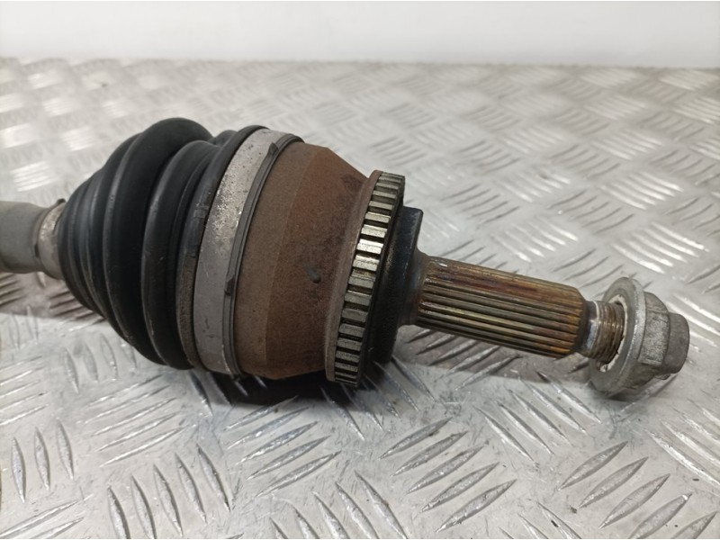 Recambio de transmision delantera derecha para kia pro_cee´d drive referencia OEM IAM 495001H211  