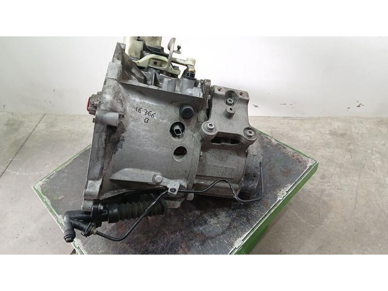 Recambio de caja cambios para peugeot 2008 (--.2013) active referencia OEM IAM 20ET27 7565105B 5VELOCIDADES