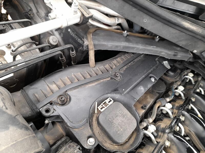 Recambio de carcasa filtro aire para bmw x5 (e70) 3.0 d referencia OEM IAM 13717793203  