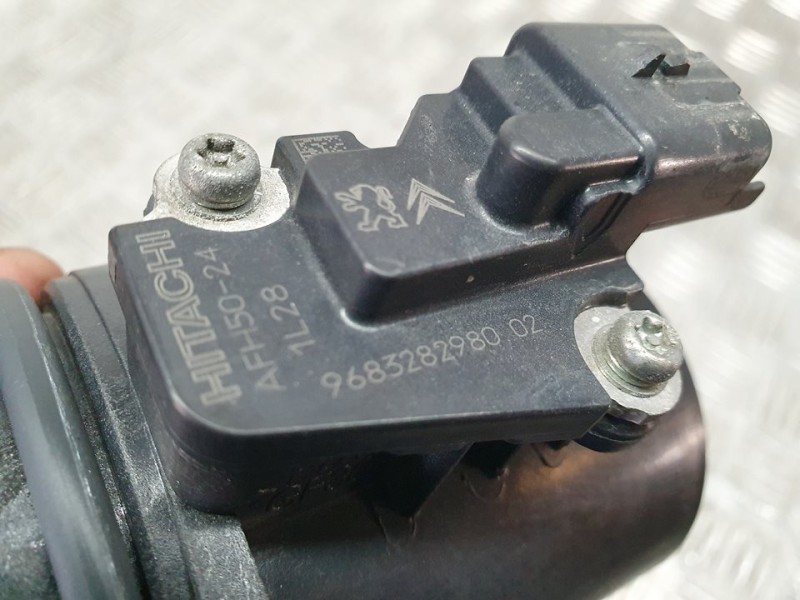 Recambio de caudalimetro para citroën ds3 special edition referencia OEM IAM 9683282980 AFH5024 HITACHI