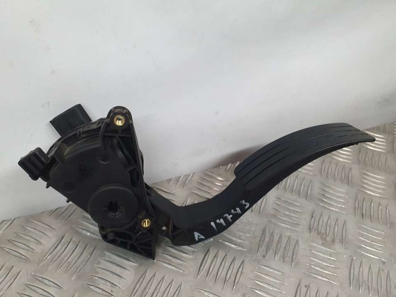 Recambio de potenciometro pedal para renault clio iv business referencia OEM IAM 180029347R 6PV00997807 