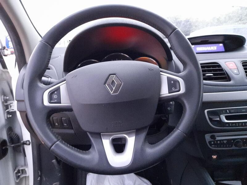 Recambio de volante para renault fluence (l3_) 1.5 dci (l30b) referencia OEM IAM 484002391R  