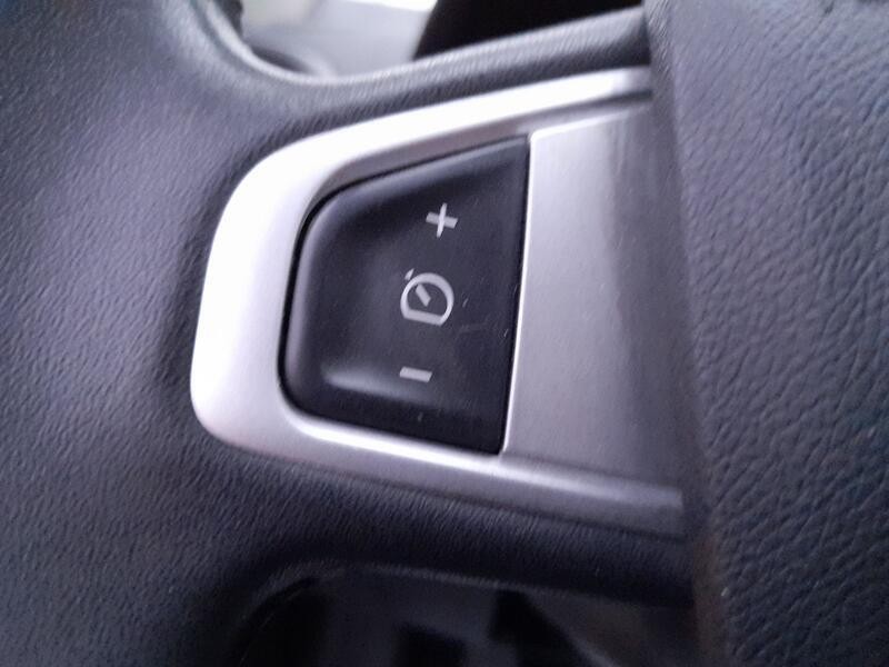 Recambio de volante para renault fluence (l3_) 1.5 dci (l30b) referencia OEM IAM 484002391R  