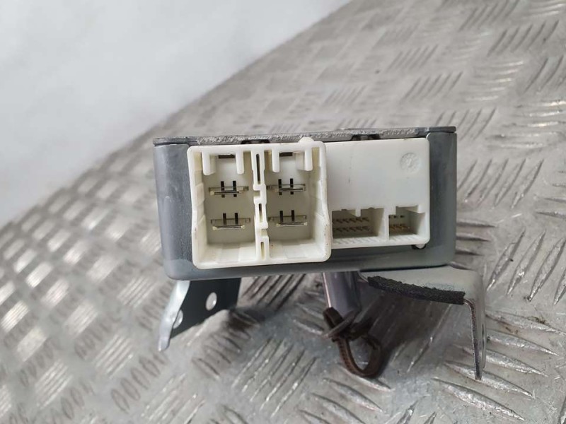 Recambio de modulo electronico para toyota prius (nhw20) sol referencia OEM IAM 8965047100 1129000464 DENSO