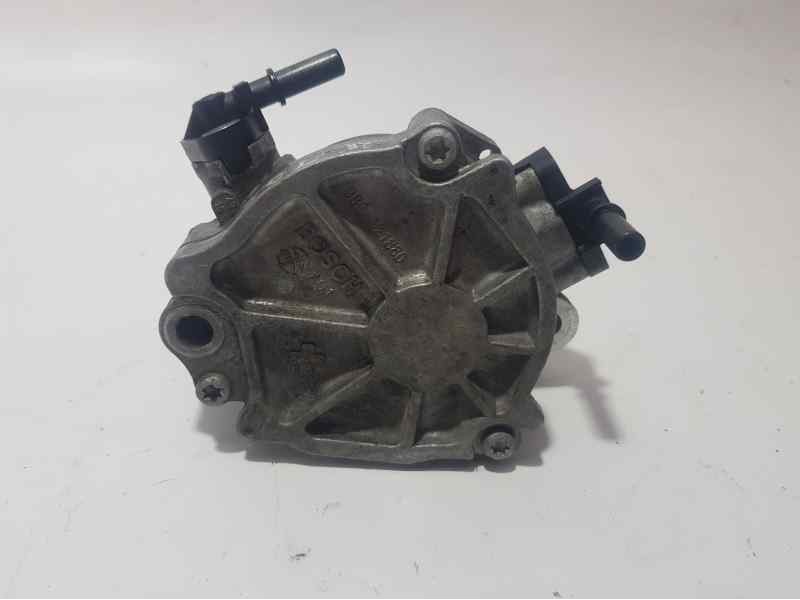 Recambio de depresor freno / bomba vacio para peugeot 208 1.6 blue-hdi fap referencia OEM IAM 9804021880  BOSCH