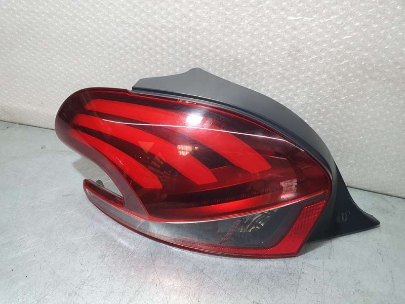 Recambio de piloto trasero izquierdo para peugeot 208 style referencia OEM IAM 9672628280 9825601280 