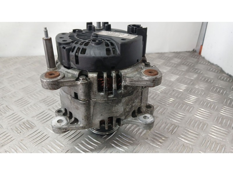Recambio de alternador para audi a3 (8p1) 1.9 tdi referencia OEM IAM 06F903023C VALEO TG14C011