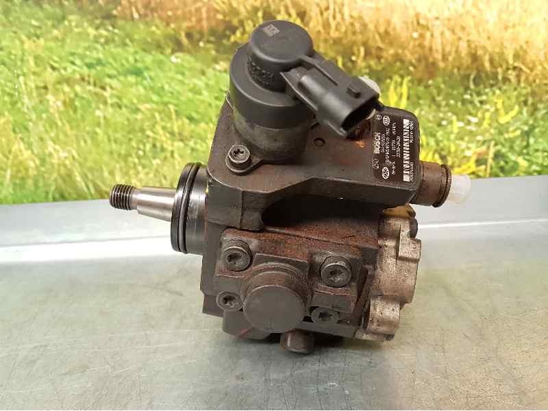 Recambio de bomba alta presion para hyundai i30 1.6 crdi cat referencia OEM IAM 331002A420 0445010206 BOSCH