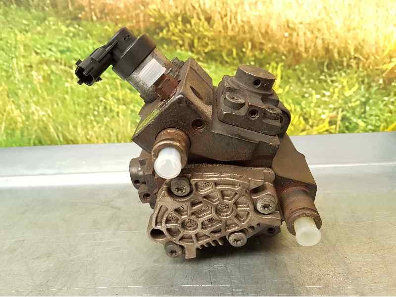 Recambio de bomba alta presion para hyundai i30 1.6 crdi cat referencia OEM IAM 331002A420 0445010206 BOSCH