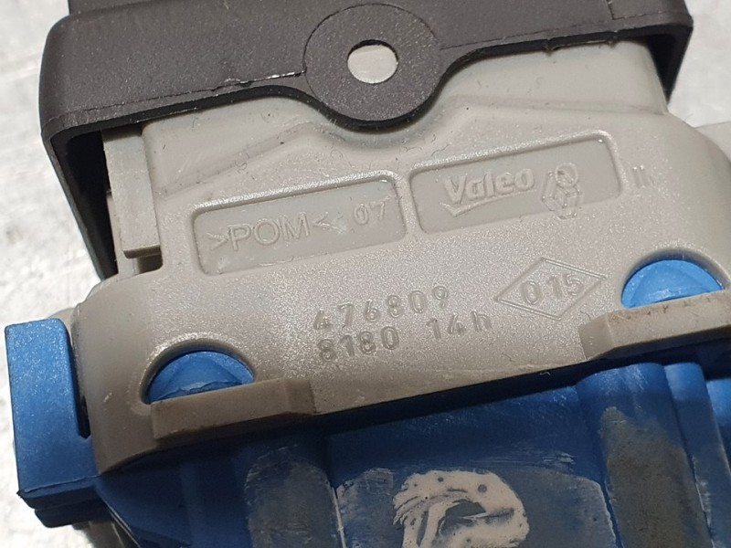 Recambio de mando elevalunas delantero derecho para renault master kombi l2h2 3,5t referencia OEM IAM 476809  