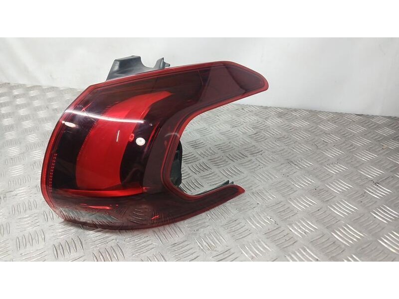 Recambio de piloto trasero derecho para peugeot 2008 (--.2013) active referencia OEM IAM 9826730380 EXTERIOR ROZADO 